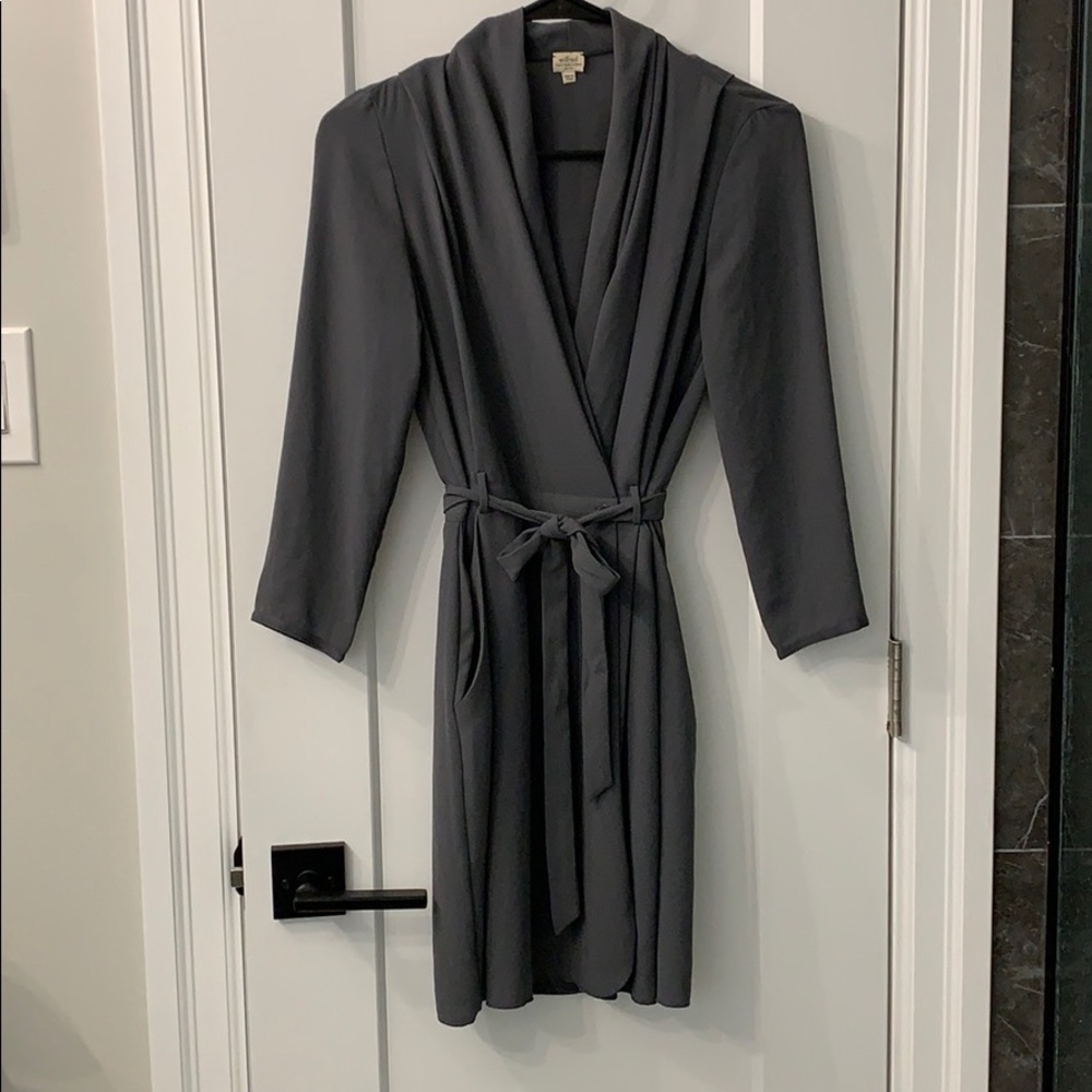 Aritzia Wilfred wrap dress
